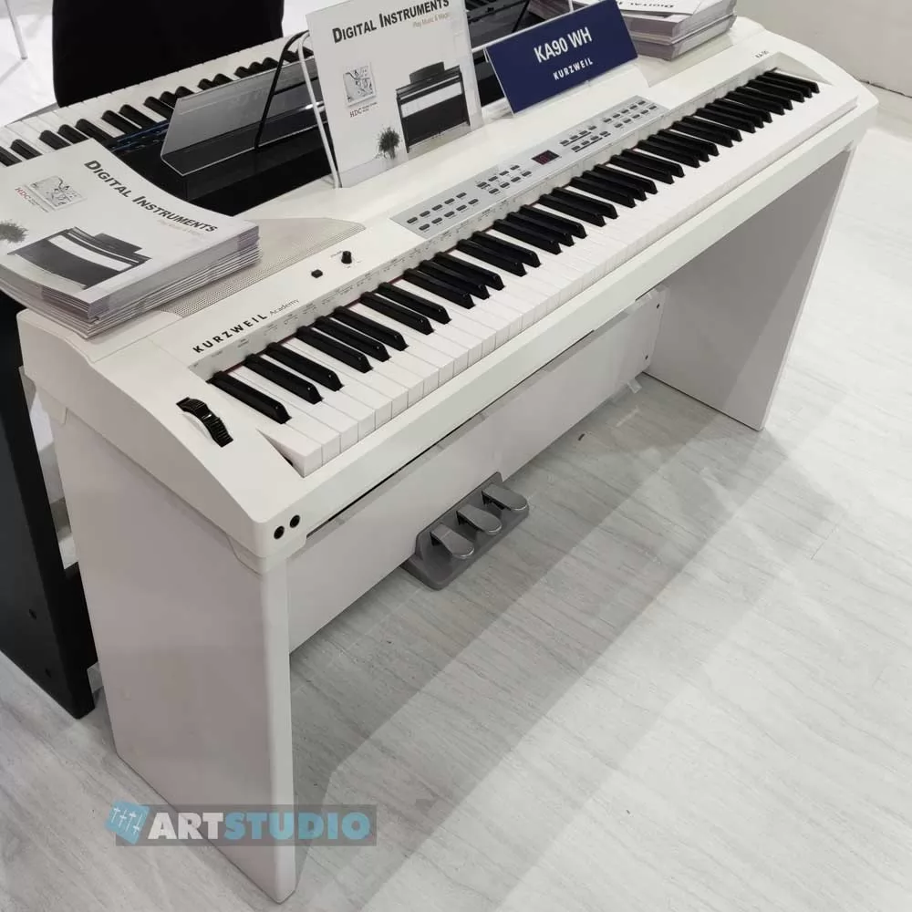 פסנתר חשמלי לבן, עם סטנד +WHT KURZWEIL KA90